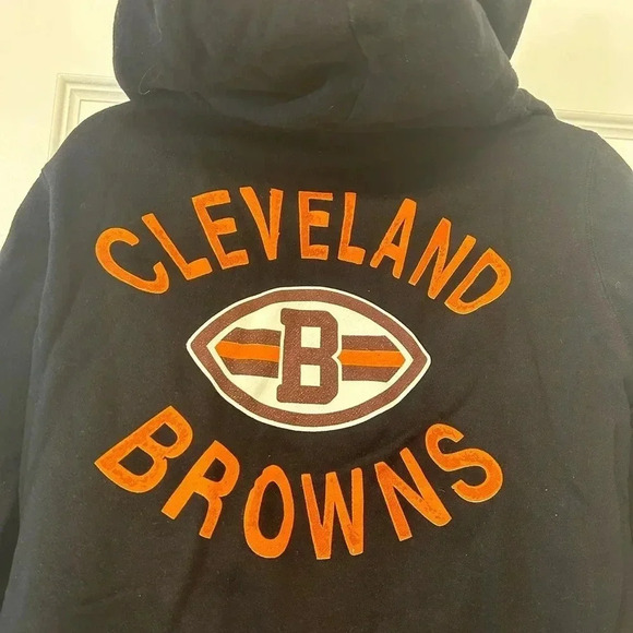 Cleveland browns zip up hoodie - Picture 2 of 5
